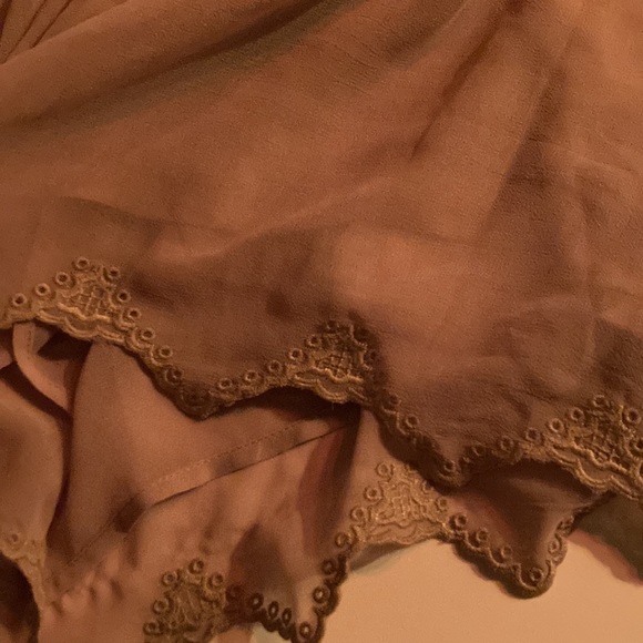 Gimmicks Buckle double strap drawstring mauve lace top - Picture 5 of 7